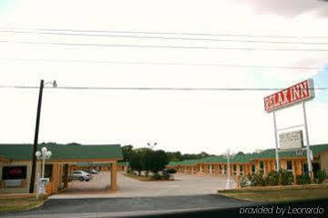 Relax Inn Bryan Exterior photo